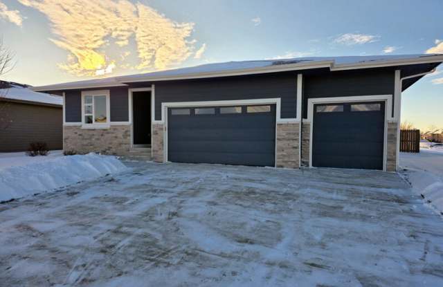 Photo of 482 Northeast Westgate Drive