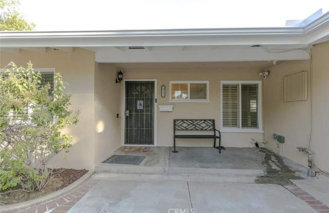 23395 Schoolcraft Street