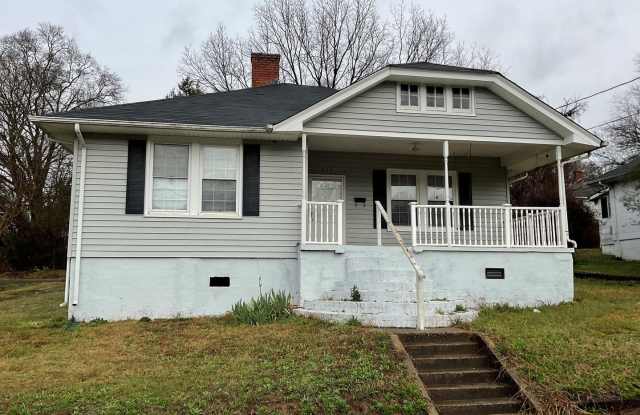 904-B West 6th Avenue