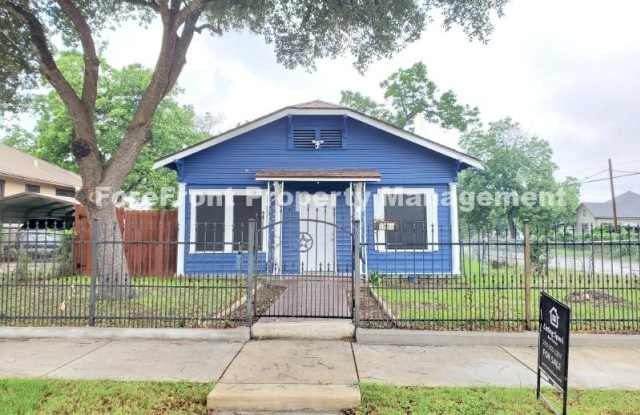 Photo of 933 Lamar St.