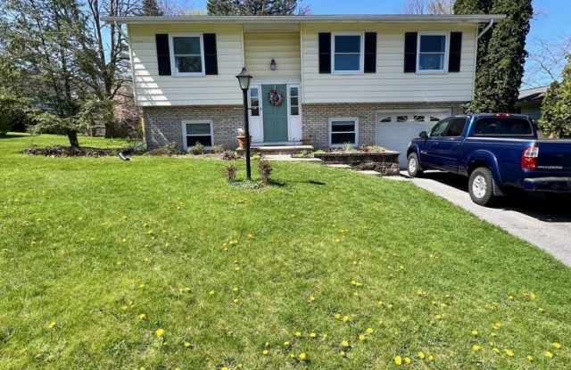 3 bedroom House- Boalsburg - 413 West Drive, Boalsburg, PA 16827