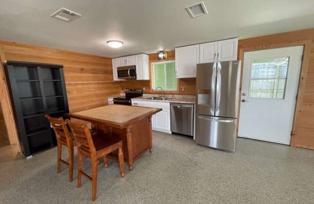 For Lease - 3 BR|2 BA in Bid-a-Wee Beach! Walk to Private Beach!