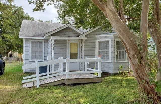 508 Pacific Avenue - 508 Pacific Avenue, Terrell, TX 75160