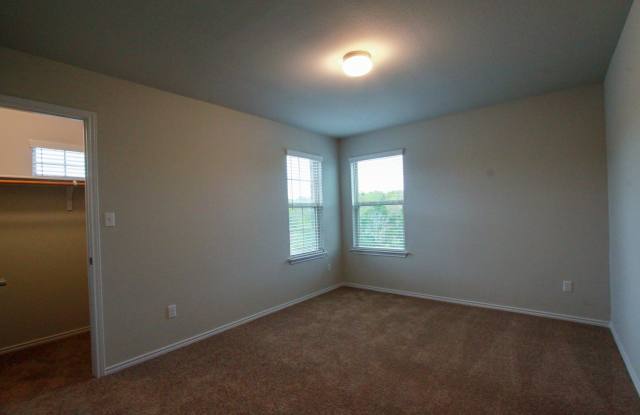 Newly Built 3 Bedroom, 2.5 Bath House in Round Rock's University Park Villas