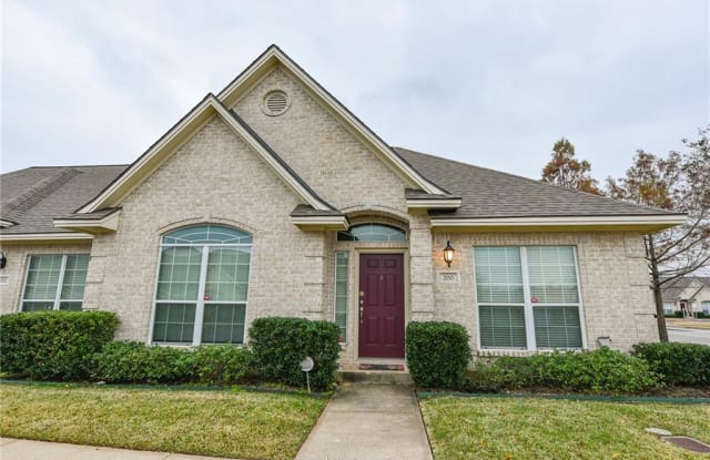 200 Fraternity Row - 200 Fraternity Row, College Station, TX 77845