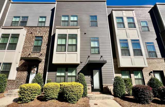 Photo of 216 Russell Branch Ln