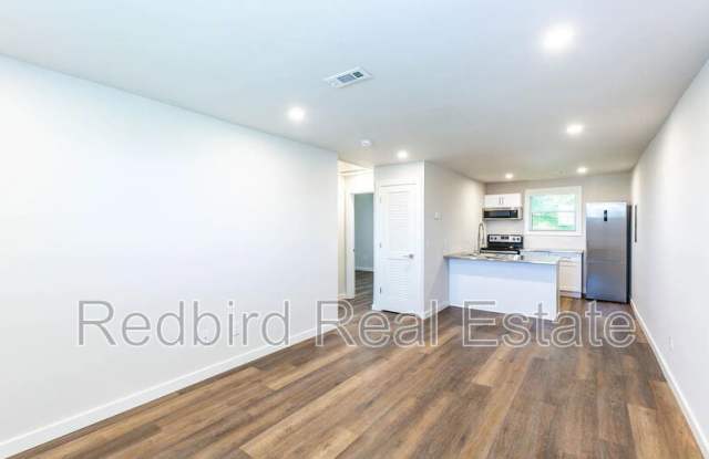 Photo of 602 40th Ave N