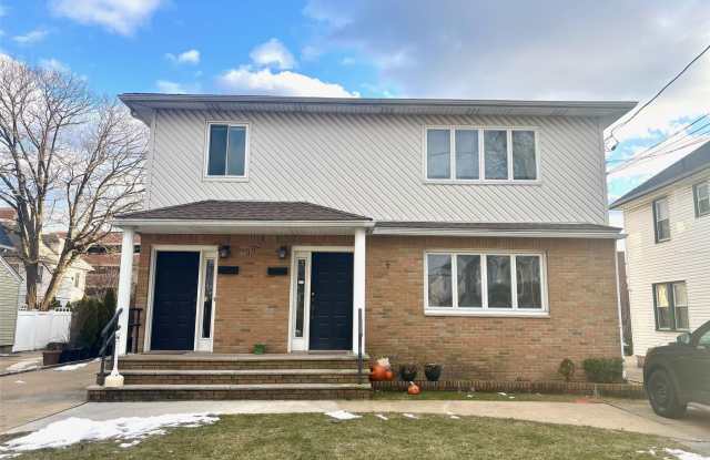 Photo of 225 Cleveland Avenue