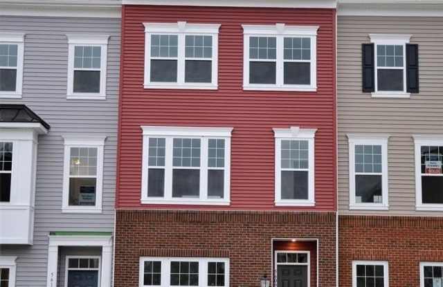 5609 TALLYN HUNT Place