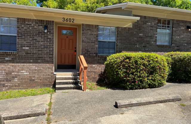 Northeast Pensacola - 2 bedroom, 1 bathroom