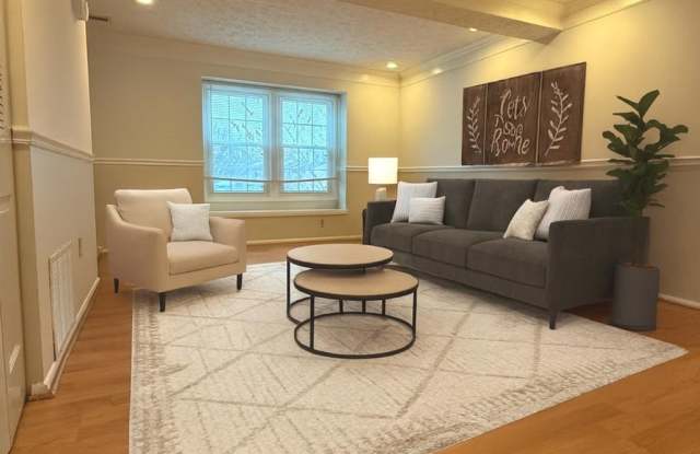 19445 BREEZEDALE Lane