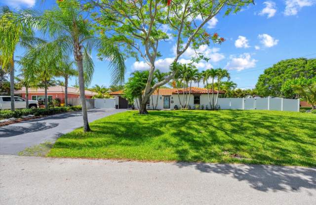 310 Fairway N