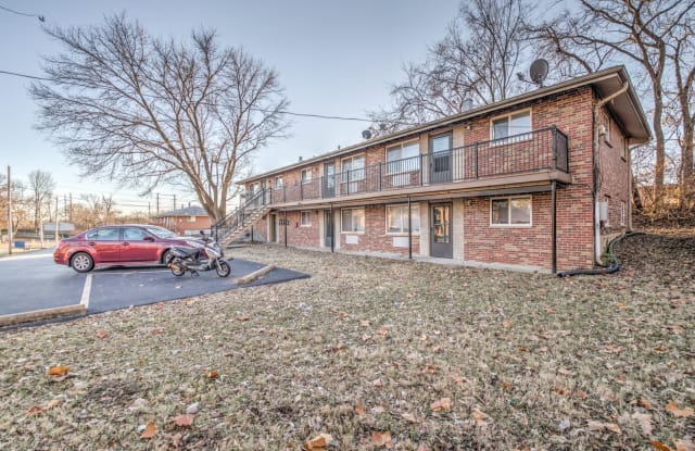 471 S Holmes - E - 471 South Holmes, Kirkwood, MO 63122