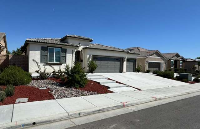 Beautiful Home awaits for you!