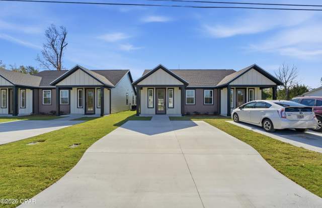 Photo of 2316 E 19th Place unit: B,C,D