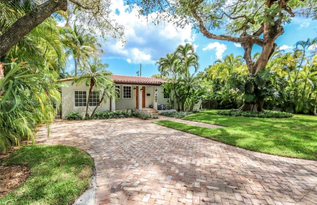 1007 Monterey St - 1007 Monterey Street, Coral Gables, FL 33134