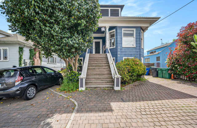 2120 Lincoln Ave #C - 2 bedroom | 1 bath | Lower unit - 2120 Lincoln Avenue, Alameda, CA 94501