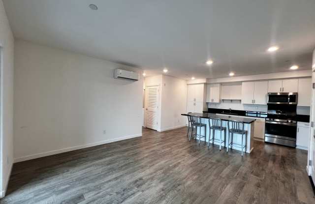 Updated 3rd-Floor Brody Ranch Home with Garage