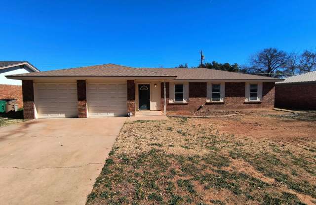 Nice 3 bedroom + office, 2 bath home in Westgate Park COMING SOON!