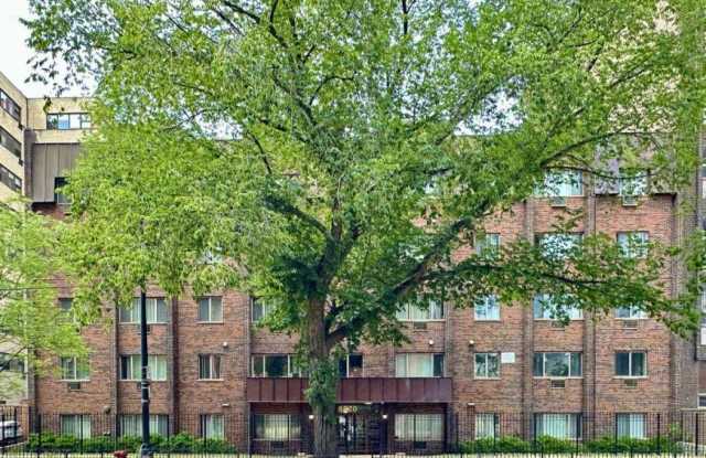 Photo of 5818 Sheridan