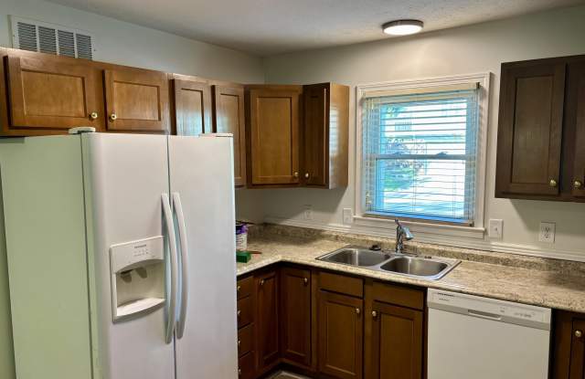 Photo of 655 Graviss Court