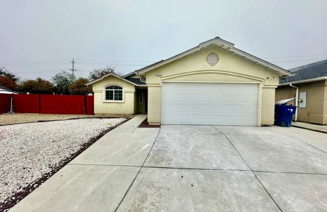 Spacious South Fresno 4/2