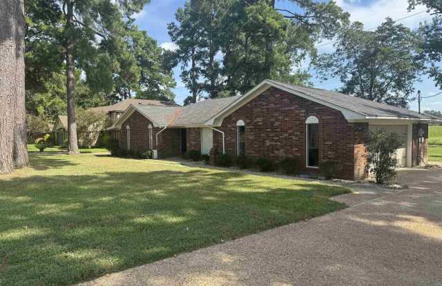 8856 Pleasant Hill Cir