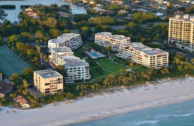 1465 GULF OF MEXICO DRIVE