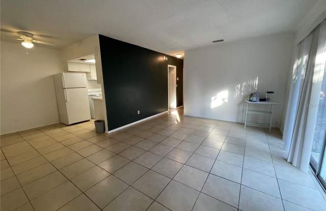 185 FULTON STREET NE