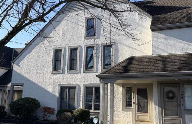 Photo of 331 St Andrews Dr