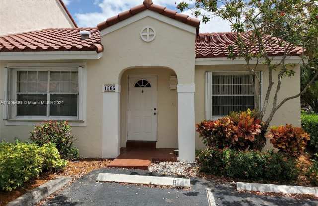 1565 Springside Dr