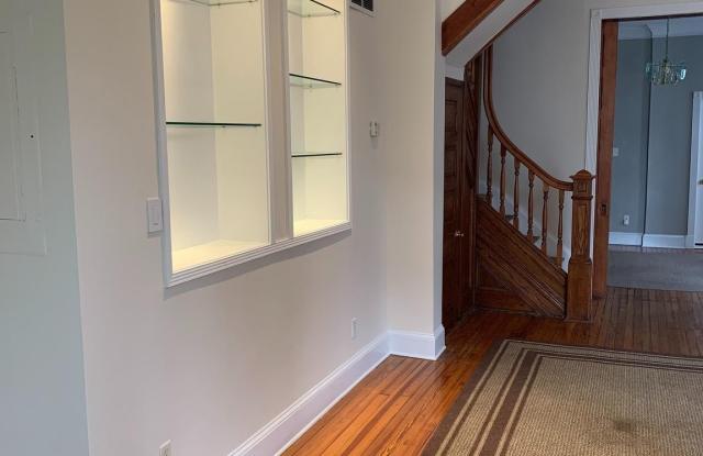 15 SEATON Place NW unit: 1