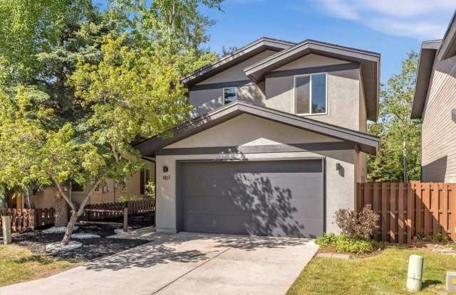 1107 Station Loop Road