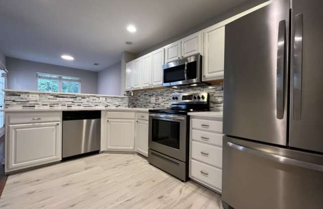 11146 Saintsbury Place