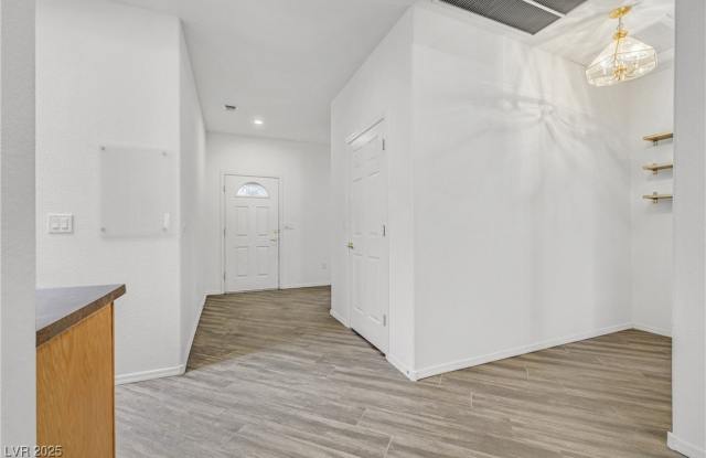 3119 Olivia Heights Avenue