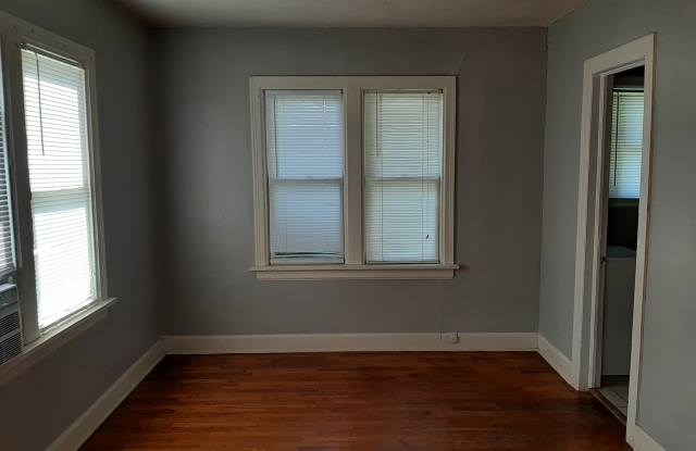 418 South Gray Street