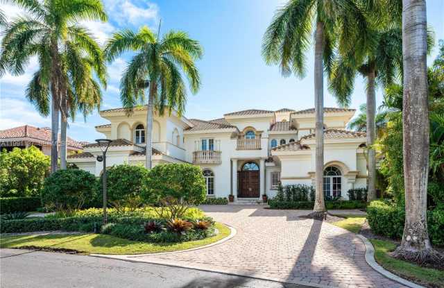 4900 Sanctuary Ln