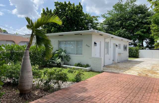 2359 NW 32nd St - 2359 Northwest 32nd Street, Miami, FL 33142