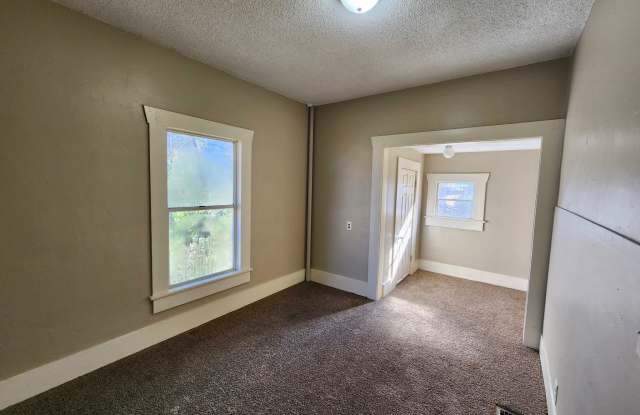 2129 30th Avenue North