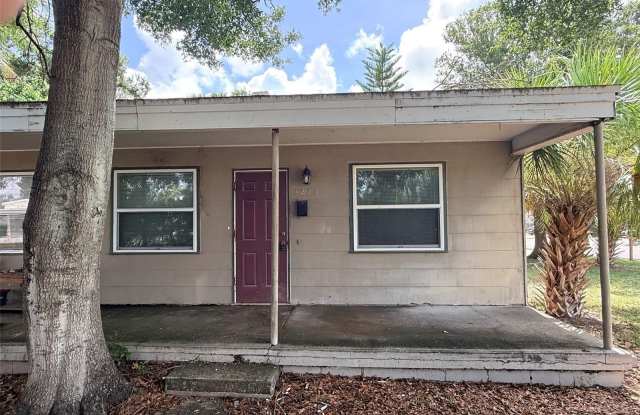1273 S BETTY Lane