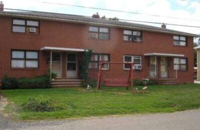 200 Clara Ct