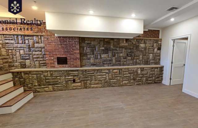 Photo of 1612 Beacon St.