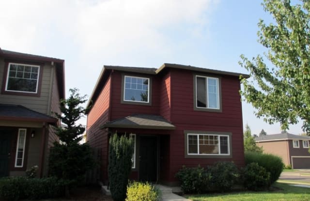 2208 East 3rd Street - 2208 East 3rd Street, Newberg, OR 97132