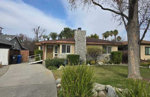 22437 Berdon St Woodland Hills CA 91367