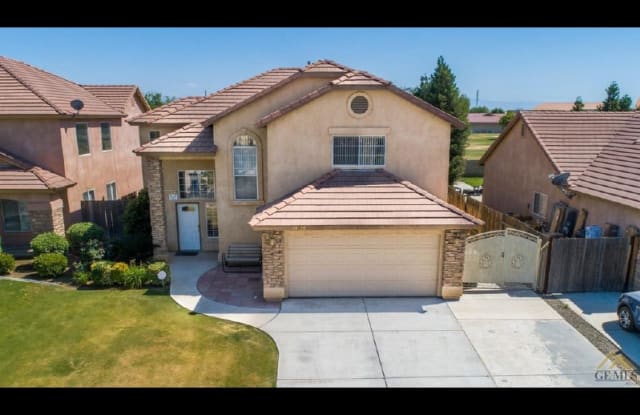 10913 Vista Ridge Dr. - 10913 Vista Ridge Drive, Bakersfield, CA 93311