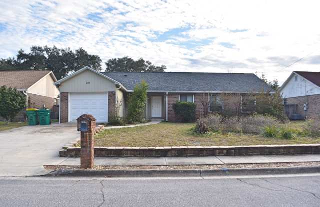 Four Bedroom Niceville Proper