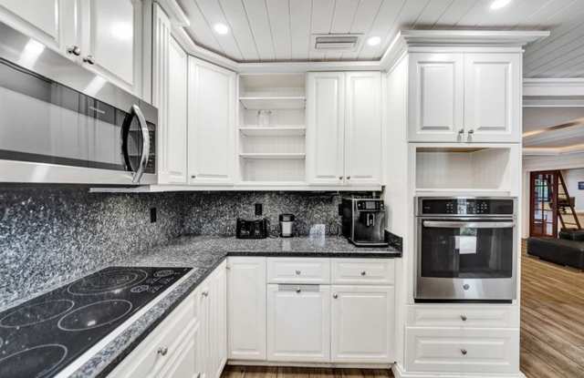 5612 Harding Street, Hollywood, FL 33021