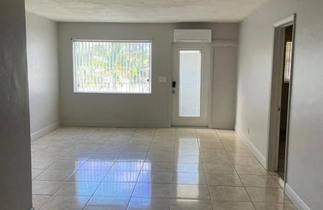 4351 Sw 18th St - 4351 Southwest 18th Street, West Park, FL 33021