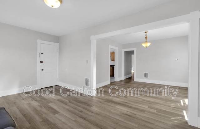 2273 Delaware Avenue