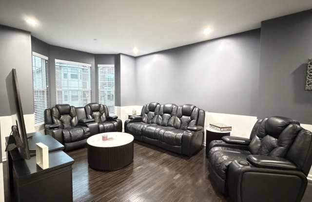 2911 Henley Lane unit: 2911